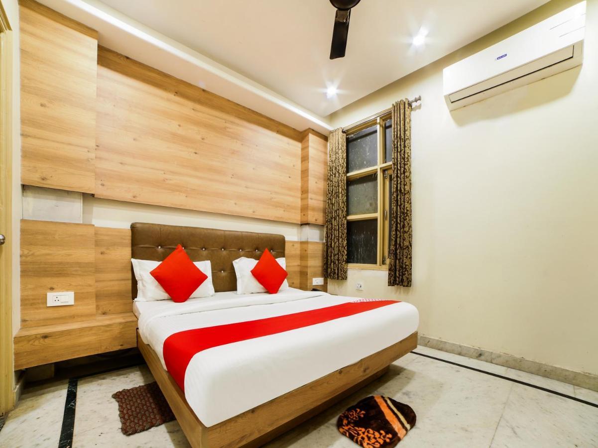 Oyo 78699 Hotel Klick International New Delhi Exteriör bild